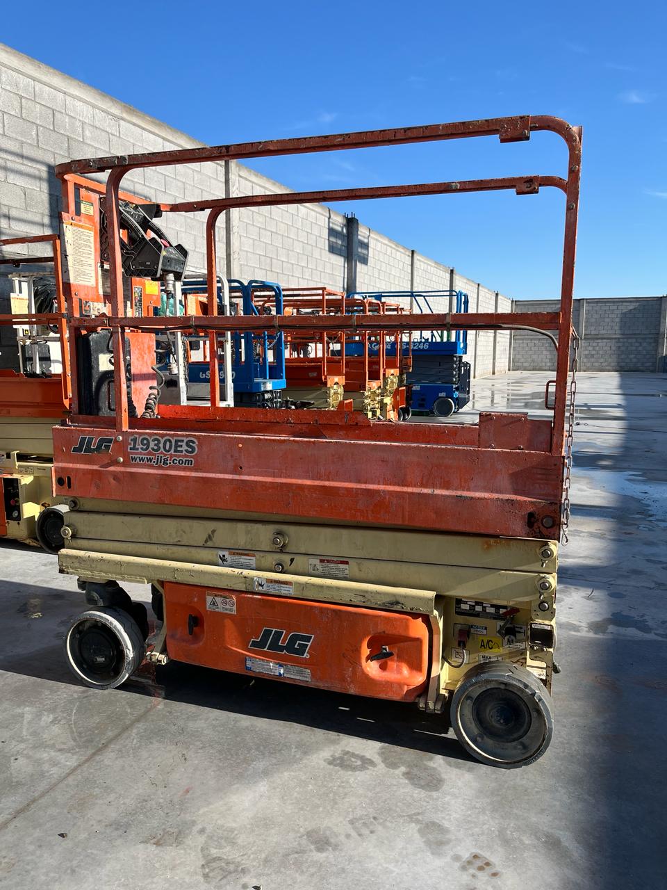 Plataforma 1932RS JLG - Image 2