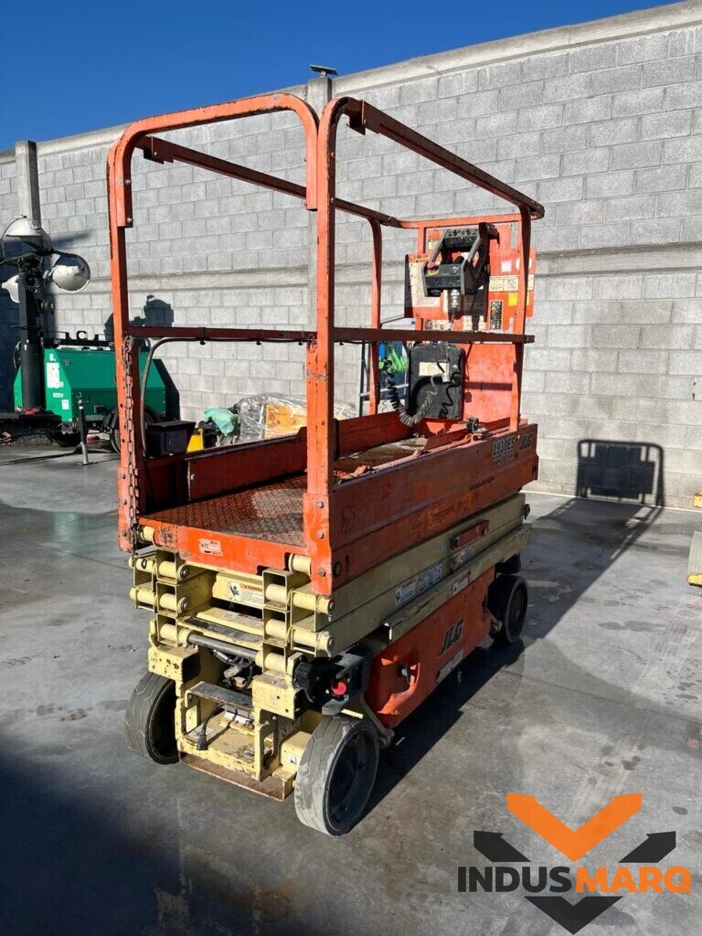 Plataforma 1932RS JLG